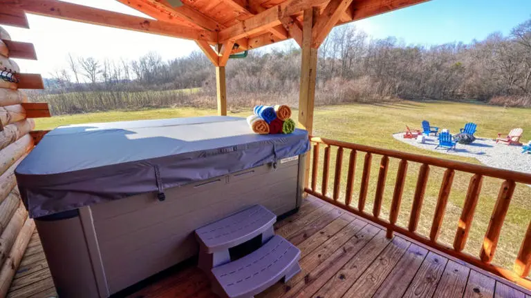 Cabin With Hottub Hocking Hills