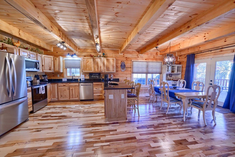 lovely breeze cabin kitchen